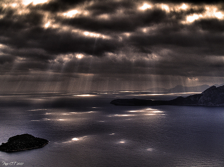 Photo by Paco CT
